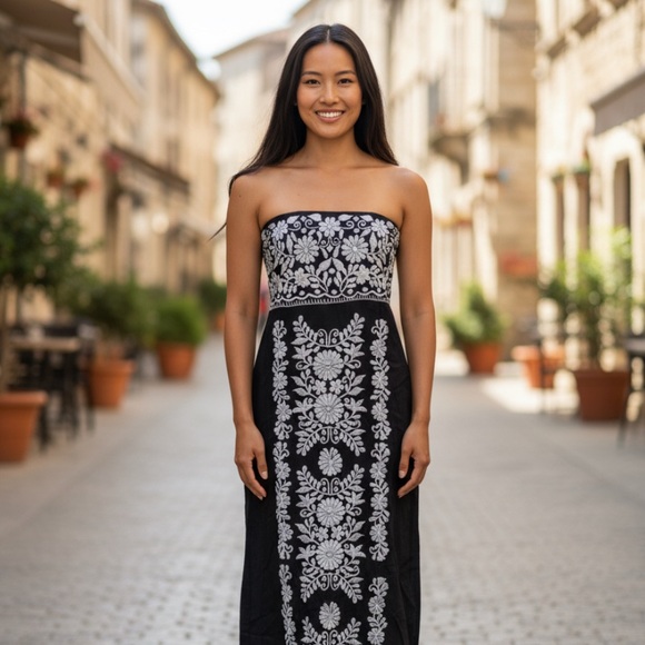 Sara Mexican Strapless Black/Silver Dress - Picture 2 of 3